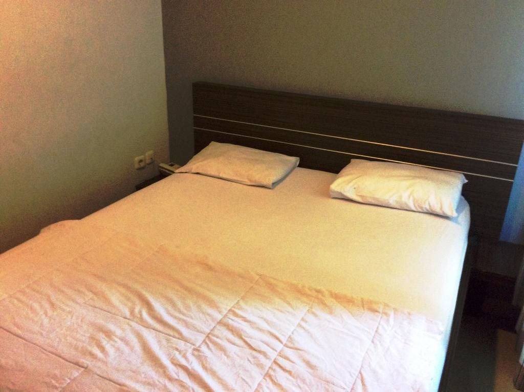 Hotel Diamond Makassar Room photo
